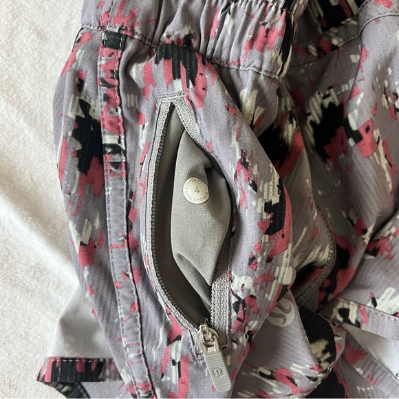 Lululemon Peloton Tracker Shorts - Picture 3 of 3